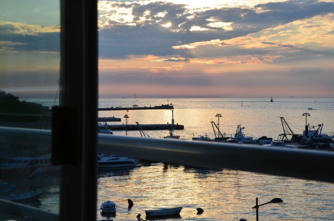 Apartment Umag Center Istria Croatia With Seaview By Rentistra Exteriör bild